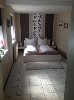 Отель Ferienwohnung Ulmbach  Штайнау-Ан-Дер-Штрассе